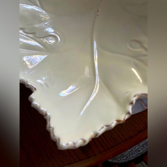 Large Leaf Serving Dish - Picture 3 of 5